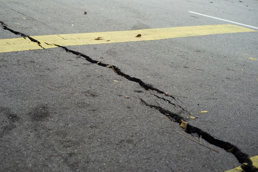 types of road cracks